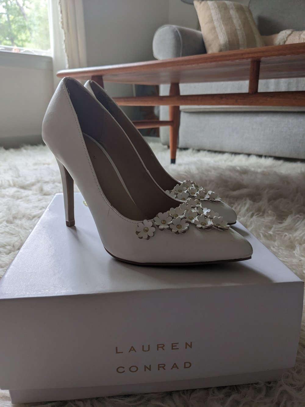LC Lauren Conrad Cream Pointed-Toe Floral Appliqué Pumps